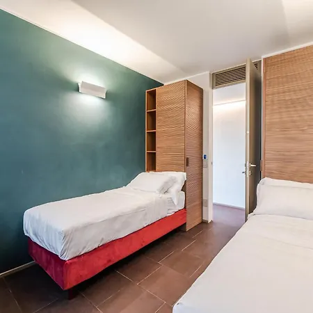 Clodia Deluxe *