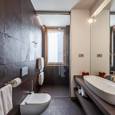 Clodia Deluxe