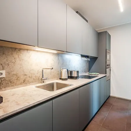 Clodia Deluxe *