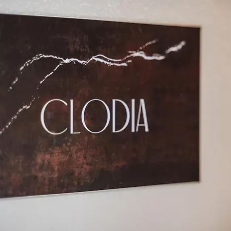 Clodia Deluxe Apartment *